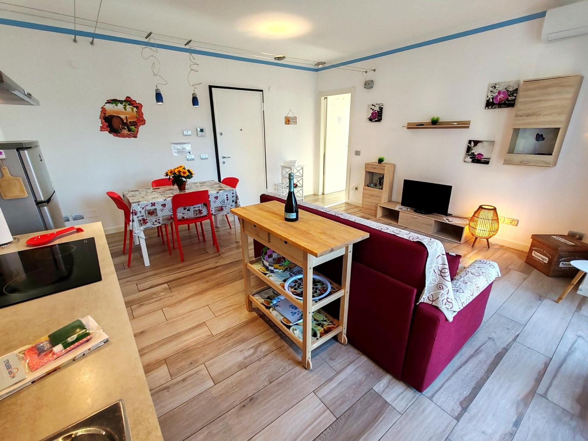 Butterfly Apt In Suna With Garage Verbania Exterior photo